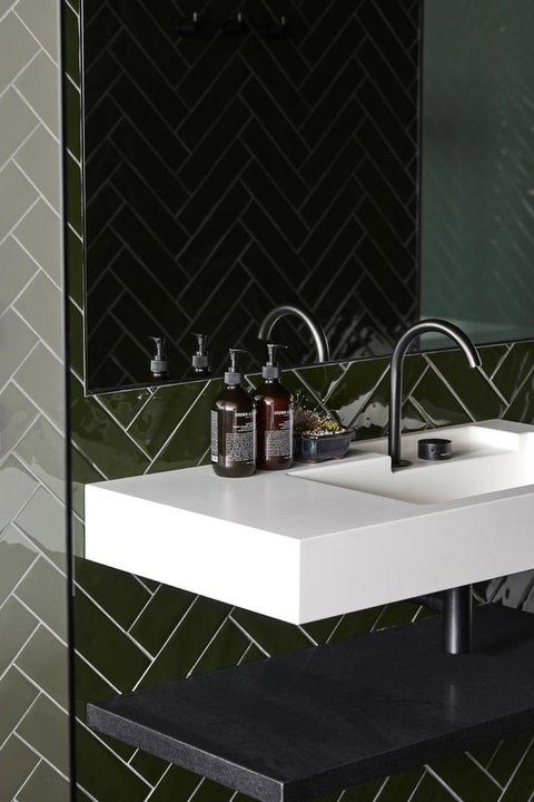 Moss Hotel - Accommodation QLD 7