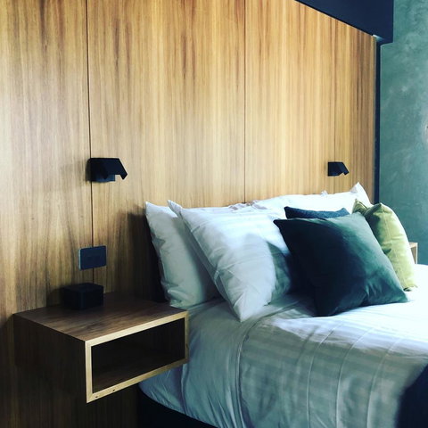 Moss Hotel - Accommodation QLD 19