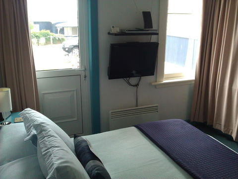 Freycinet Waters - Accommodation QLD 18