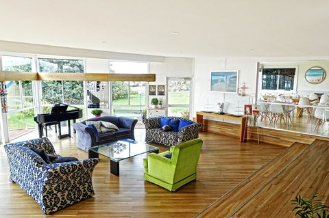 Diamond Island Resort - Accommodation QLD 1