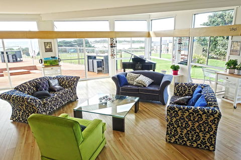 Diamond Island Resort - Accommodation QLD 12