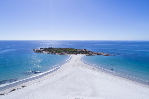 Diamond Island Resort - Accommodation QLD 4