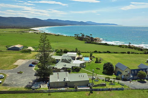Diamond Island Resort - Accommodation QLD 27