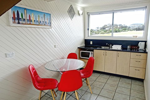 Diamond Island Resort - Accommodation QLD 16