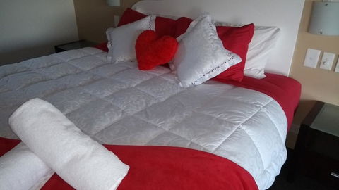 Diamond Island Resort - Accommodation QLD 36