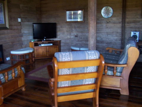 Drumreagh Cabins - Accommodation QLD 10