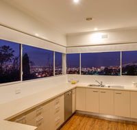 City Lights - Accommodation QLD