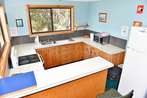 Bicheno Backpackers - Accommodation QLD 9