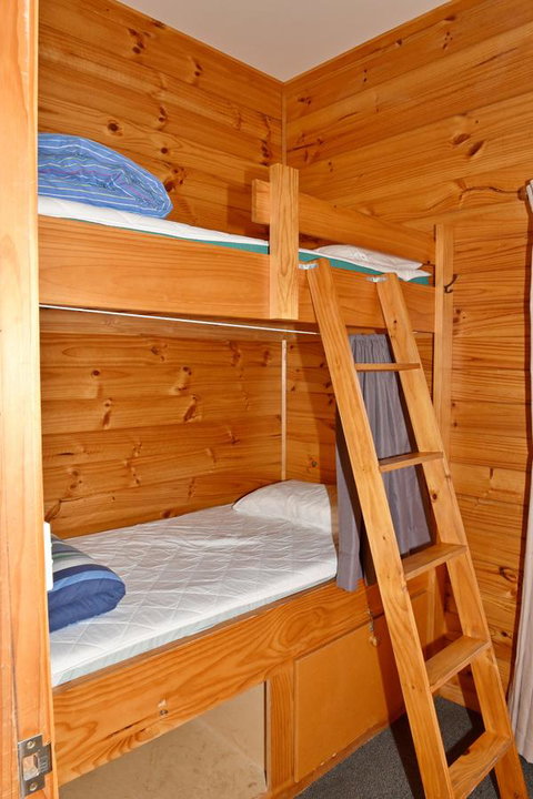 Bicheno Backpackers - Accommodation QLD 22