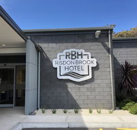 Risdon Brook Hotel - Accommodation QLD