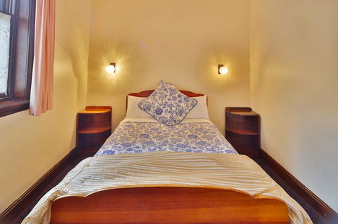 Astor Private Hotel - Accommodation QLD 7