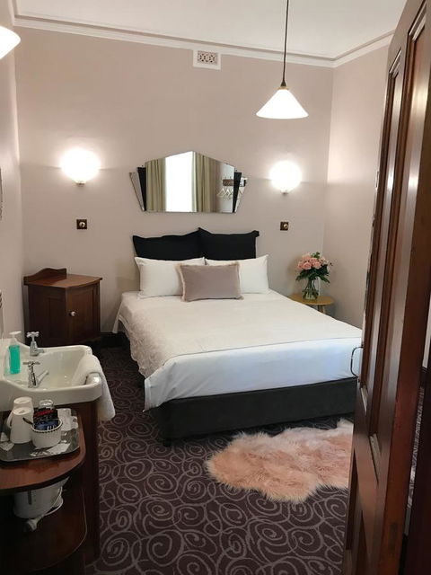 Astor Private Hotel - Accommodation QLD 1