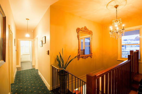 The Tasmanian Inn - Accommodation QLD 43