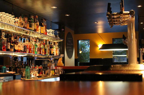 The Tasmanian Inn - Accommodation QLD 25