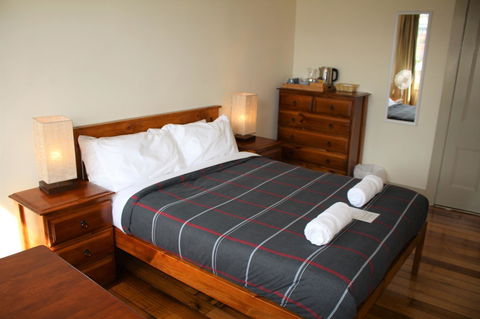 The Tasmanian Inn - Accommodation QLD 17