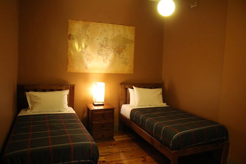 The Tasmanian Inn - Accommodation QLD 10