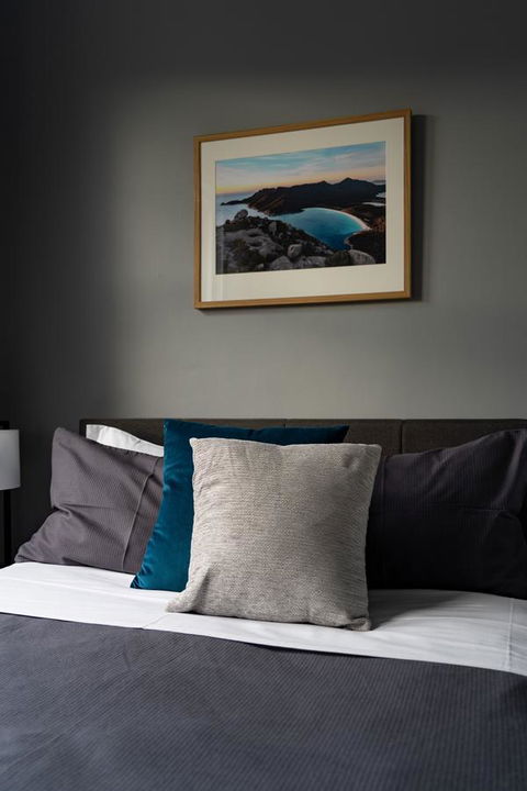 The Tasmanian Inn - Accommodation QLD 5