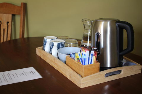 The Tasmanian Inn - Accommodation QLD 18