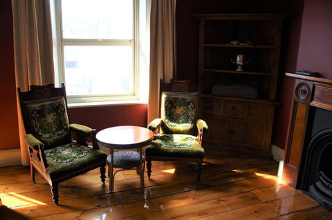 The Tasmanian Inn - Accommodation QLD 20