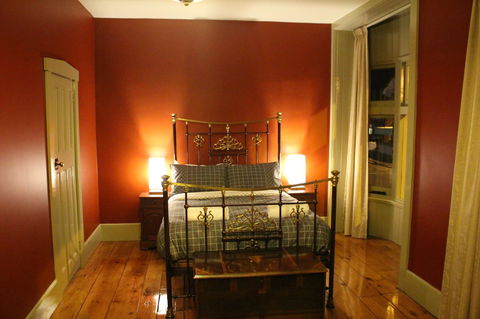 The Tasmanian Inn - Accommodation QLD 40