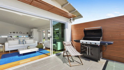 Seas The Day - Seaside Getaway - Accommodation QLD 6