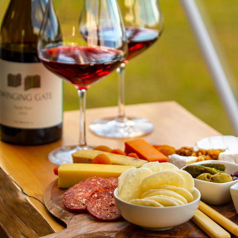 Domescapes In The Vines - Accommodation QLD 1