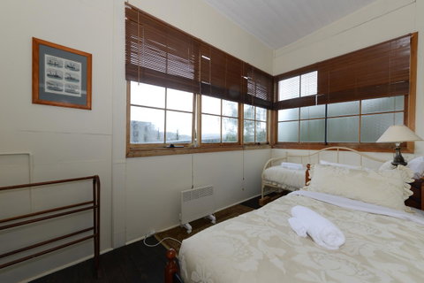 Edinburgh Gallery Bed & Breakfast - Accommodation QLD 35