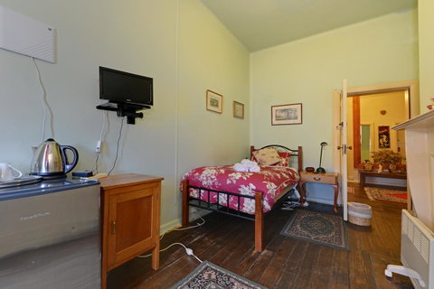 Edinburgh Gallery Bed & Breakfast - Accommodation QLD 27