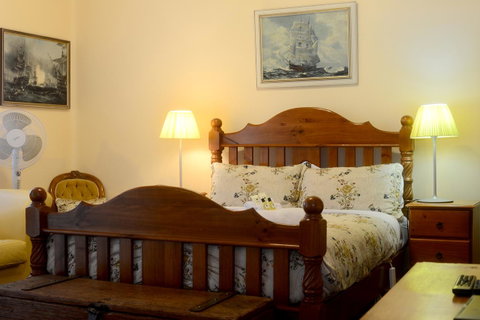 Edinburgh Gallery Bed & Breakfast - Accommodation QLD 43