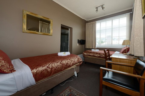 Edinburgh Gallery Bed & Breakfast - Accommodation QLD 7