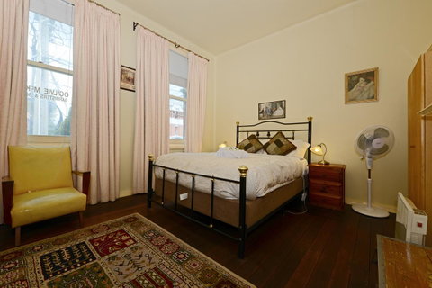 Edinburgh Gallery Bed & Breakfast - Accommodation QLD 25