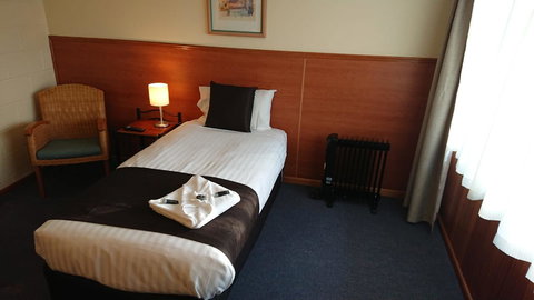 Mt Lyell Motor Inn - Accommodation QLD 3