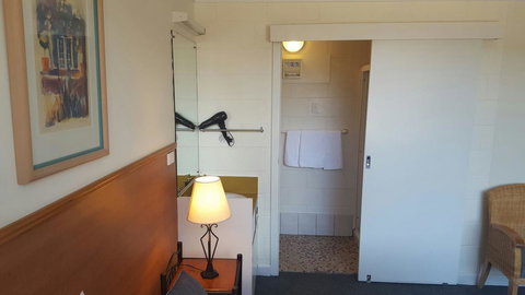 Mt Lyell Motor Inn - Accommodation QLD 30