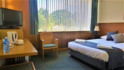 Mt Lyell Motor Inn - Accommodation QLD 4