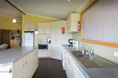 Arthur Riverfront And Sea Lodge Downstream - Accommodation QLD 10