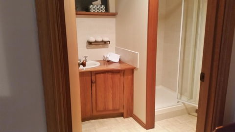 Beezneez B&B - Accommodation QLD 8