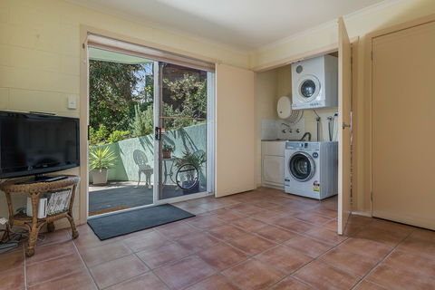 Isle Of Views - Accommodation QLD 14