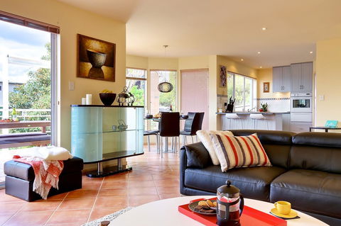 Isle Of Views - Accommodation QLD 2