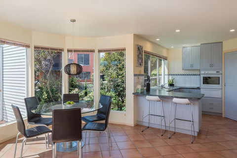 Isle Of Views - Accommodation QLD 5