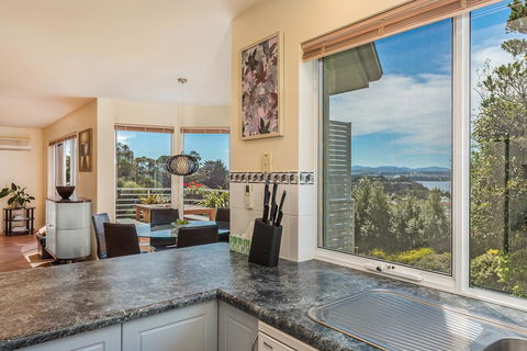 Isle Of Views - Accommodation QLD 3