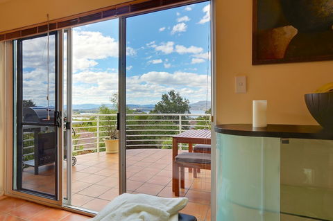 Isle Of Views - Accommodation QLD 23