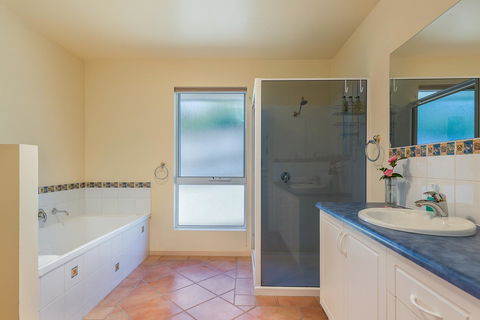 Isle Of Views - Accommodation QLD 9