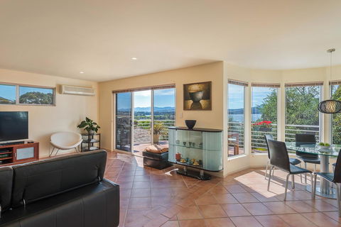 Isle Of Views - Accommodation QLD 0