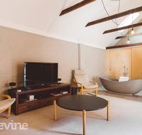 Devine Stays - Hayloft on ELizabeth - Accommodation QLD