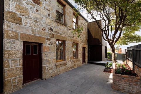 Blue Magnolia - Accommodation QLD 2