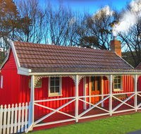 Platypus Playground Riverside Cottage - Accommodation QLD