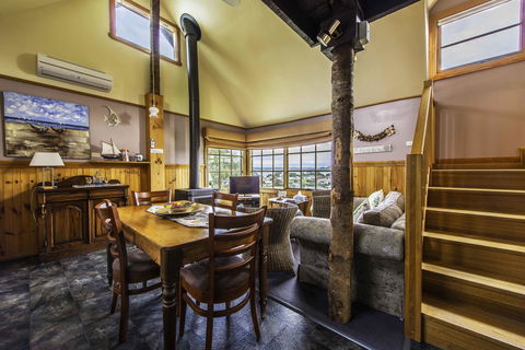 Touchwood Cottages - Accommodation QLD 33