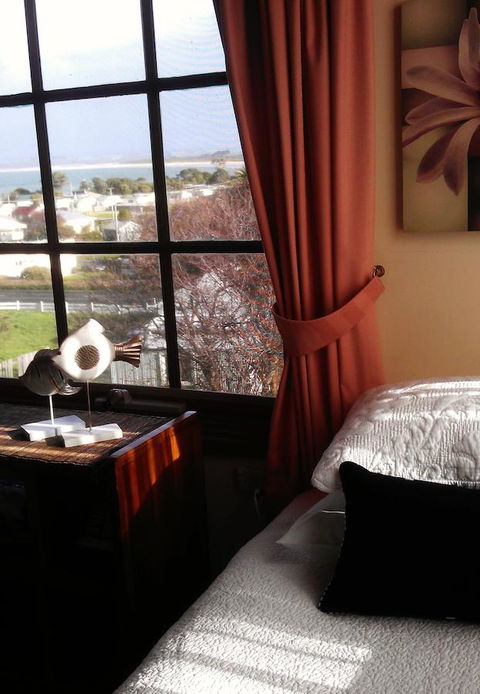 Touchwood Cottages - Accommodation QLD 24