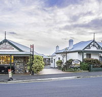 Touchwood Cottages - Accommodation QLD
