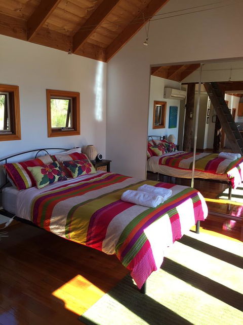 The Tree House - Accommodation QLD 0